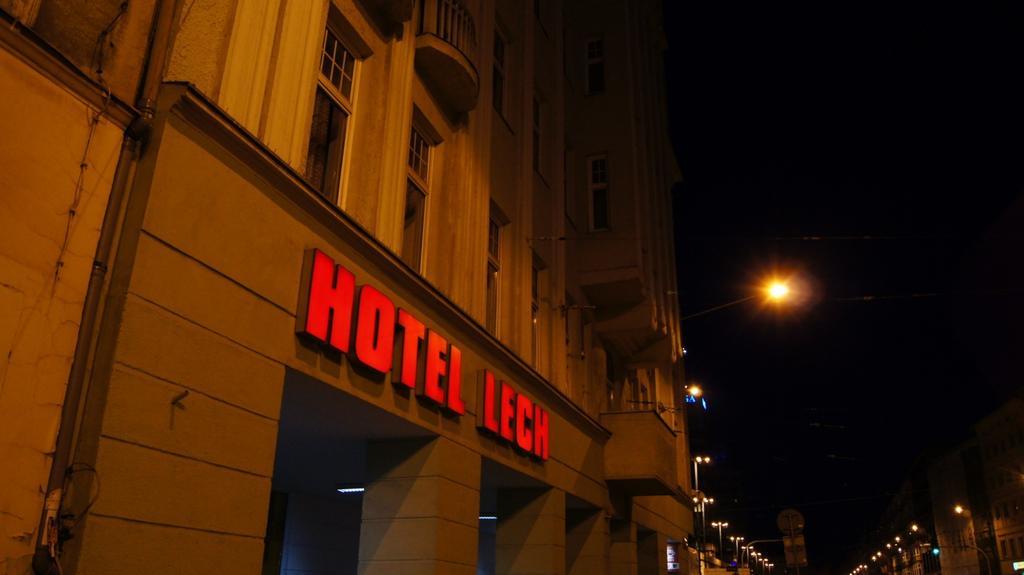 Hotel Lech Poznań Esterno foto